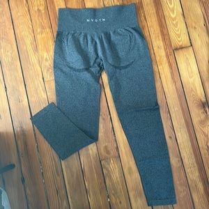 NVGTN leggings